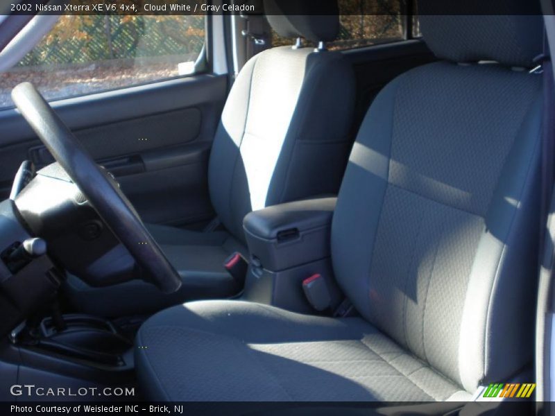 Cloud White / Gray Celadon 2002 Nissan Xterra XE V6 4x4