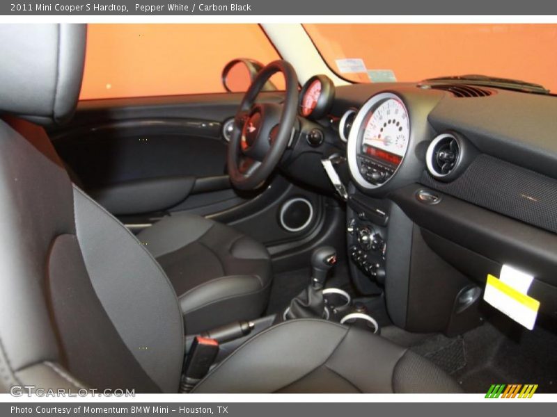 Pepper White / Carbon Black 2011 Mini Cooper S Hardtop