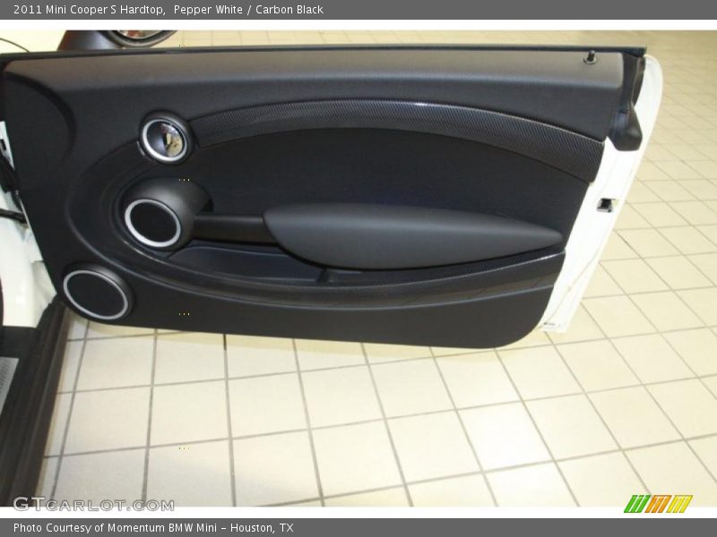 Pepper White / Carbon Black 2011 Mini Cooper S Hardtop