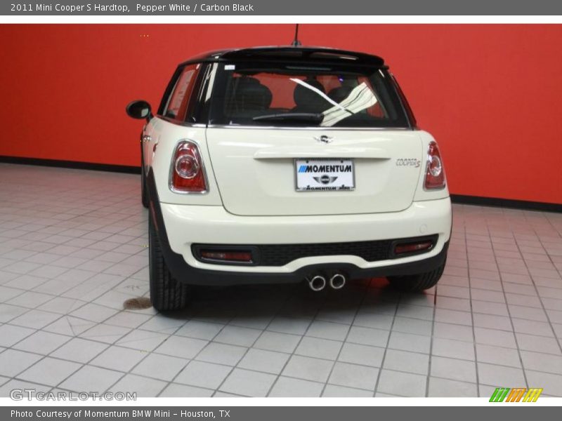 Pepper White / Carbon Black 2011 Mini Cooper S Hardtop
