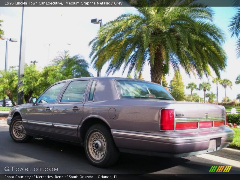  1995 Town Car Executive Medium Graphite Metallic