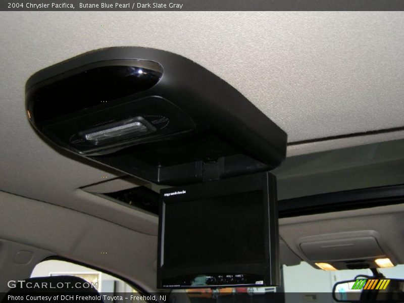 Butane Blue Pearl / Dark Slate Gray 2004 Chrysler Pacifica