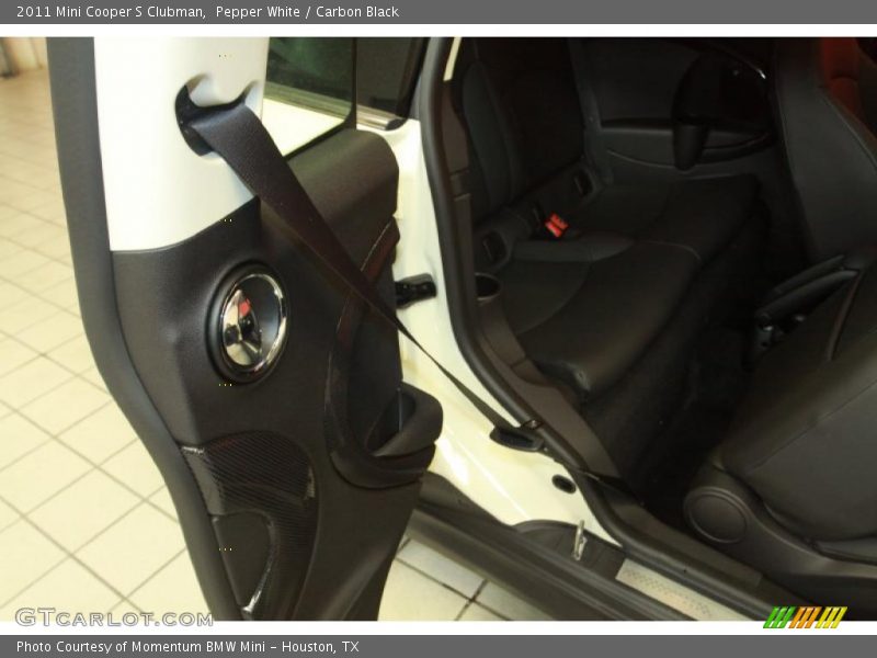 Pepper White / Carbon Black 2011 Mini Cooper S Clubman
