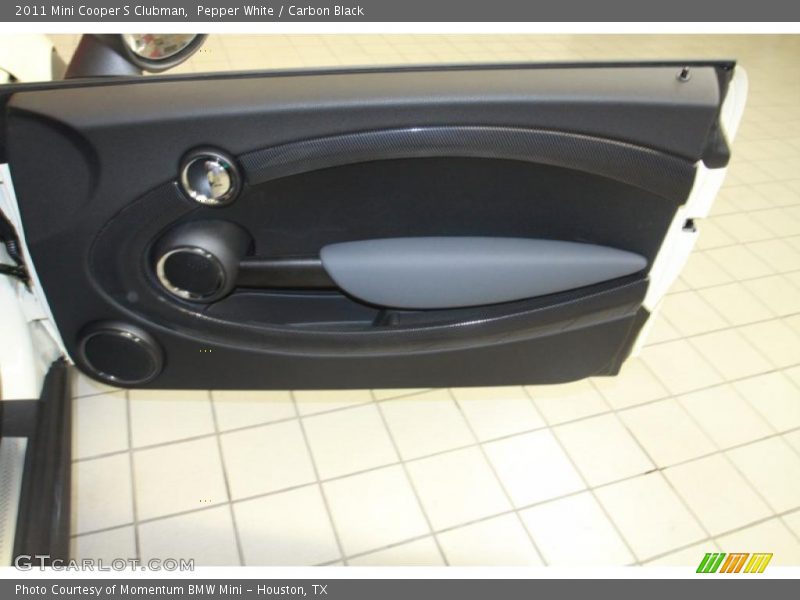 Pepper White / Carbon Black 2011 Mini Cooper S Clubman