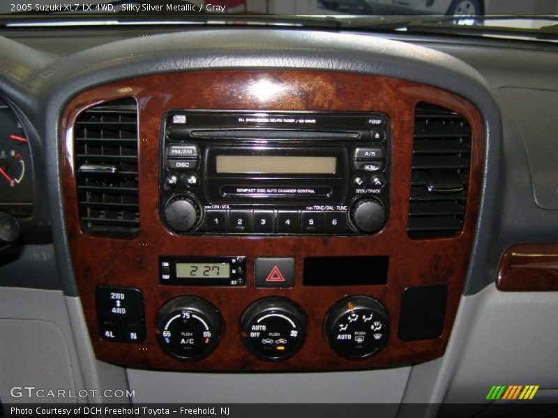 Silky Silver Metallic / Gray 2005 Suzuki XL7 LX 4WD