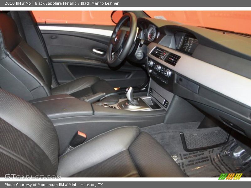 Black Sapphire Metallic / Black Merino Leather 2010 BMW M5