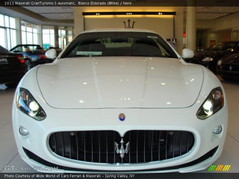 Bianco Eldorado (White) / Nero 2011 Maserati GranTurismo S Automatic