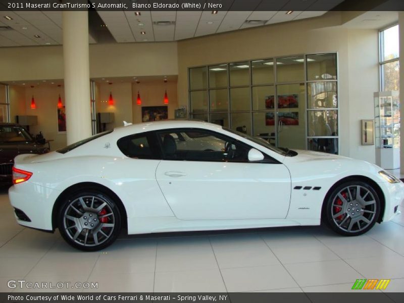 Bianco Eldorado (White) / Nero 2011 Maserati GranTurismo S Automatic