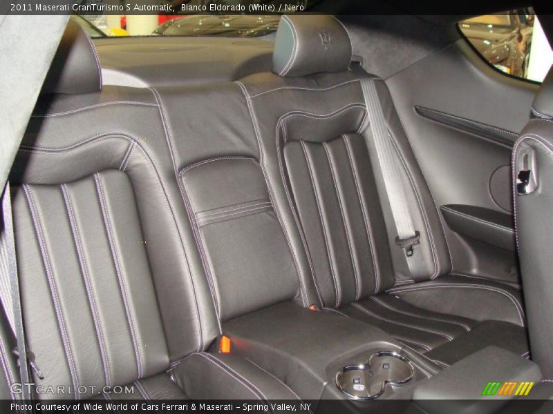  2011 GranTurismo S Automatic Nero Interior