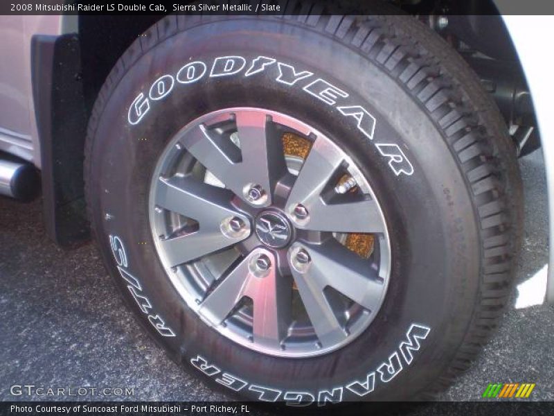 Sierra Silver Metallic / Slate 2008 Mitsubishi Raider LS Double Cab