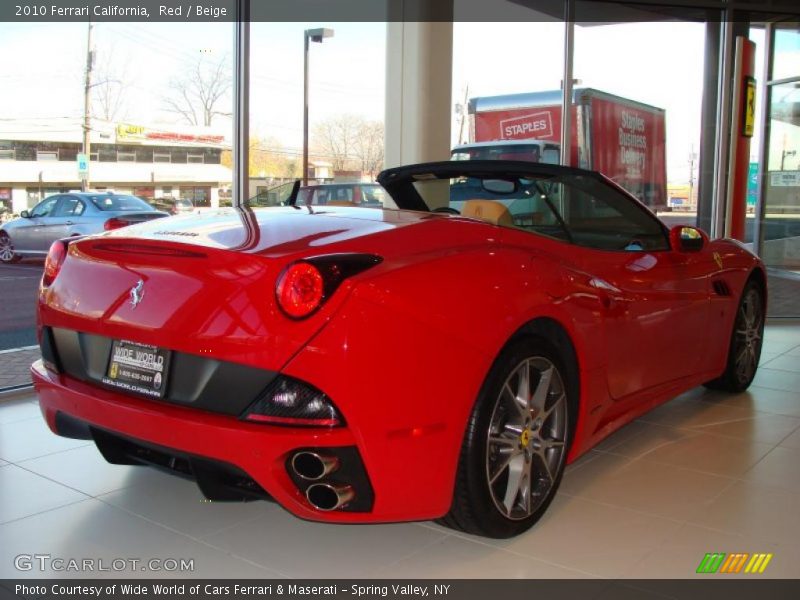 Red / Beige 2010 Ferrari California