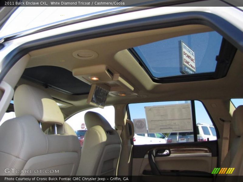White Diamond Tricoat / Cashmere/Cocoa 2011 Buick Enclave CXL