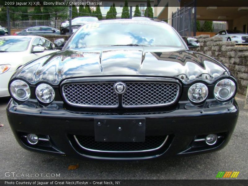 Ebony Black / Charcoal/Charcoal 2009 Jaguar XJ XJ8