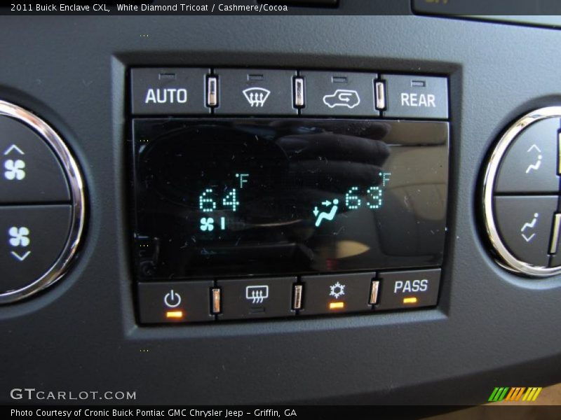 White Diamond Tricoat / Cashmere/Cocoa 2011 Buick Enclave CXL