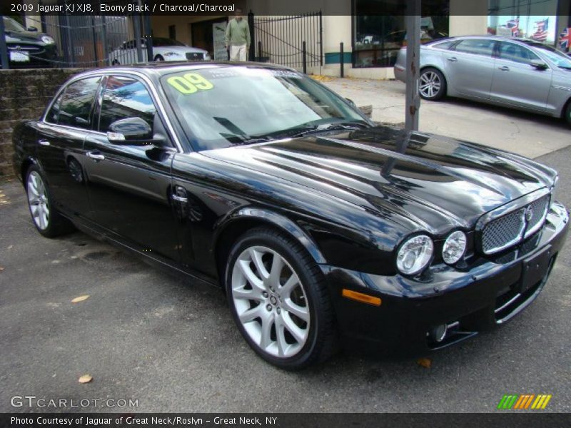 Ebony Black / Charcoal/Charcoal 2009 Jaguar XJ XJ8