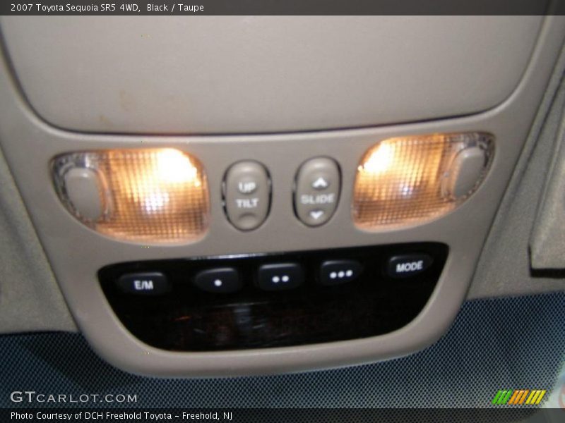 Black / Taupe 2007 Toyota Sequoia SR5 4WD