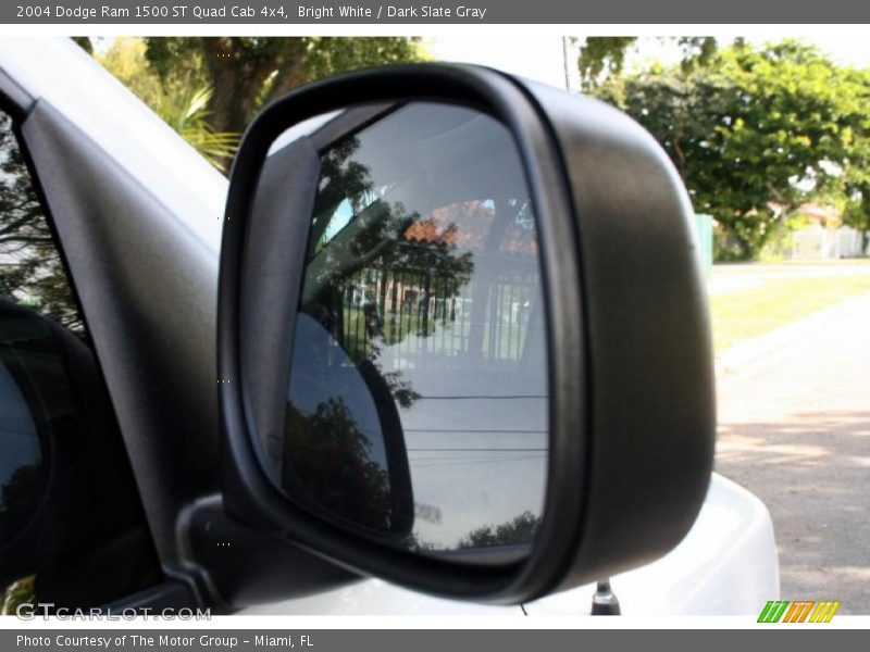 Bright White / Dark Slate Gray 2004 Dodge Ram 1500 ST Quad Cab 4x4
