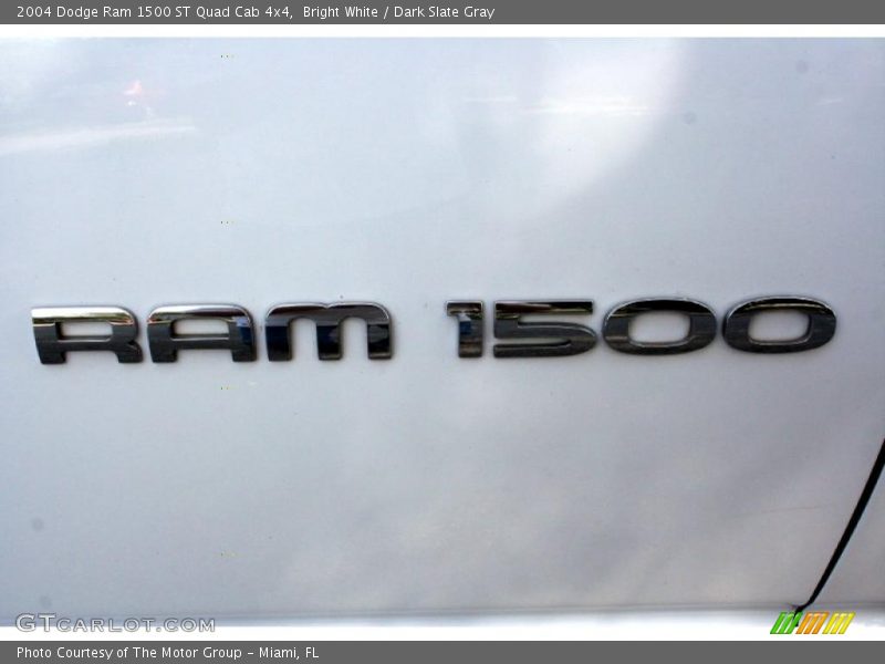 Bright White / Dark Slate Gray 2004 Dodge Ram 1500 ST Quad Cab 4x4