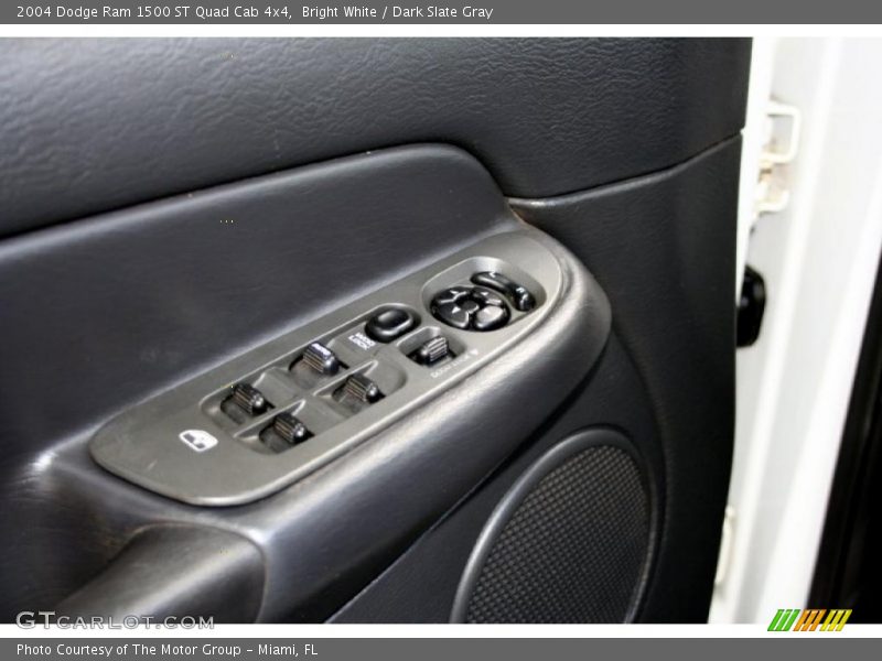 Bright White / Dark Slate Gray 2004 Dodge Ram 1500 ST Quad Cab 4x4