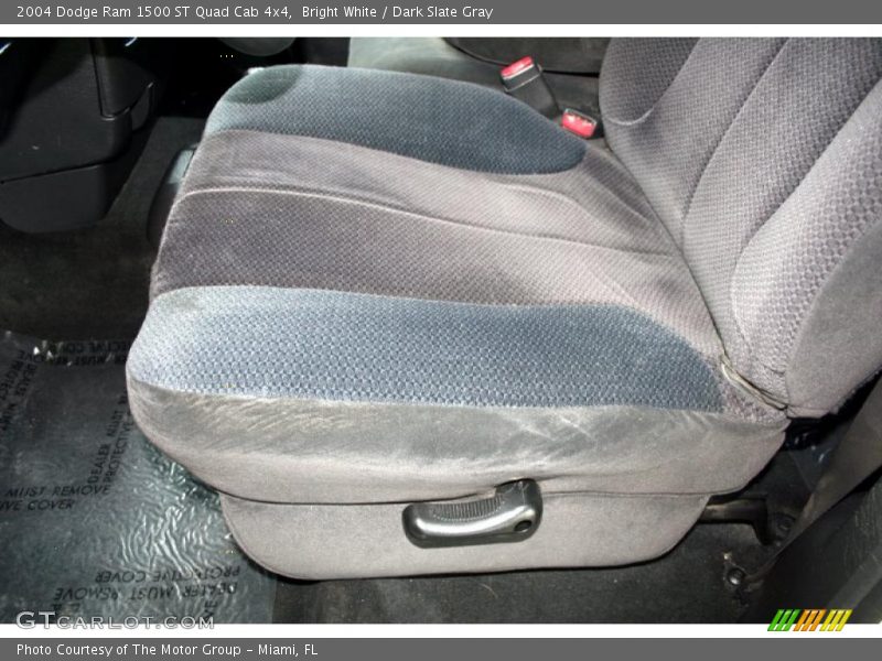 Bright White / Dark Slate Gray 2004 Dodge Ram 1500 ST Quad Cab 4x4