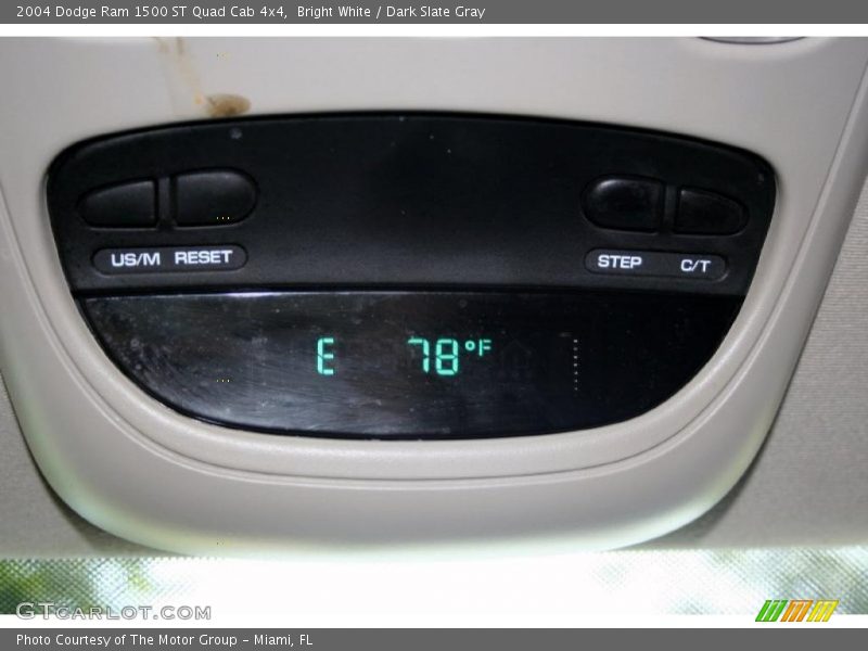 Bright White / Dark Slate Gray 2004 Dodge Ram 1500 ST Quad Cab 4x4