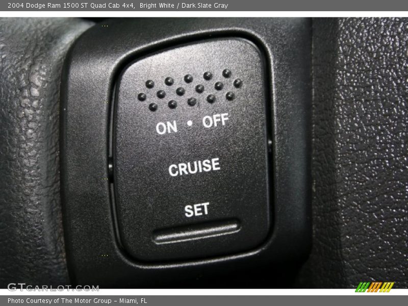 Bright White / Dark Slate Gray 2004 Dodge Ram 1500 ST Quad Cab 4x4