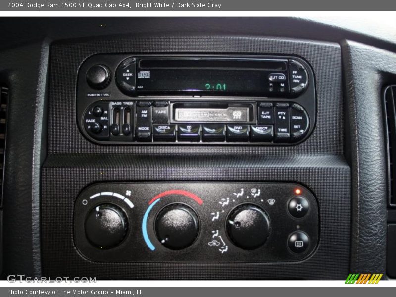 Bright White / Dark Slate Gray 2004 Dodge Ram 1500 ST Quad Cab 4x4