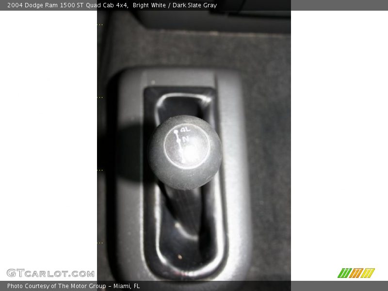 Bright White / Dark Slate Gray 2004 Dodge Ram 1500 ST Quad Cab 4x4