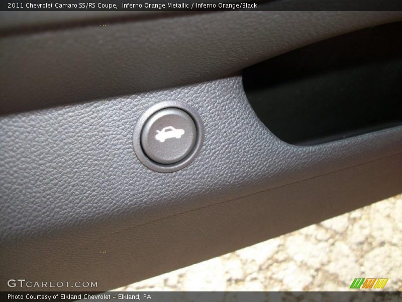 Inferno Orange Metallic / Inferno Orange/Black 2011 Chevrolet Camaro SS/RS Coupe