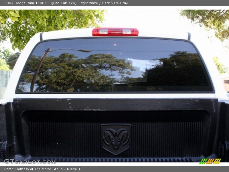 Bright White / Dark Slate Gray 2004 Dodge Ram 1500 ST Quad Cab 4x4