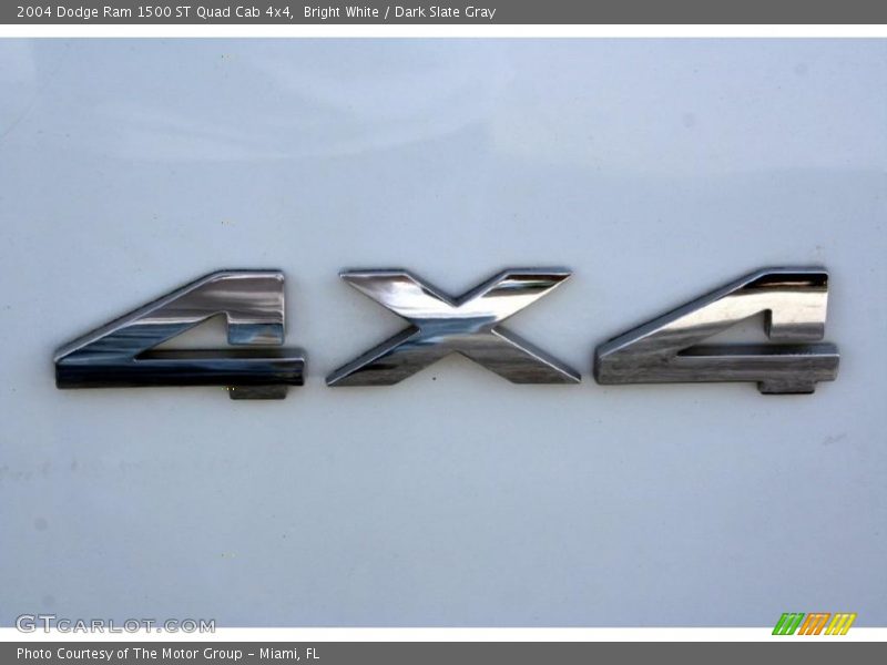 Bright White / Dark Slate Gray 2004 Dodge Ram 1500 ST Quad Cab 4x4