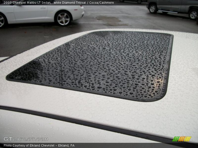 White Diamond Tricoat / Cocoa/Cashmere 2010 Chevrolet Malibu LT Sedan