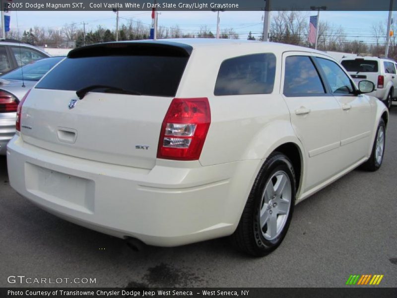 Cool Vanilla White / Dark Slate Gray/Light Graystone 2005 Dodge Magnum SXT