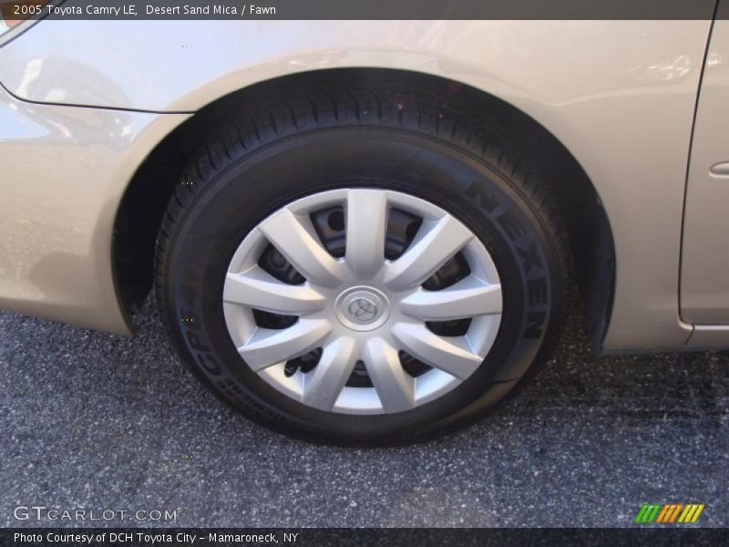 Desert Sand Mica / Fawn 2005 Toyota Camry LE