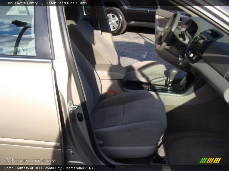 Desert Sand Mica / Fawn 2005 Toyota Camry LE
