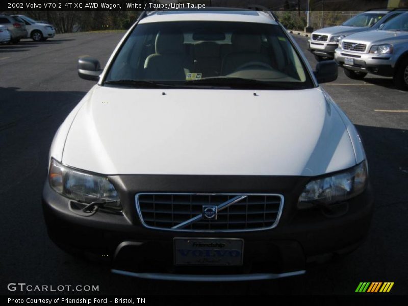 White / Taupe/Light Taupe 2002 Volvo V70 2.4T XC AWD Wagon