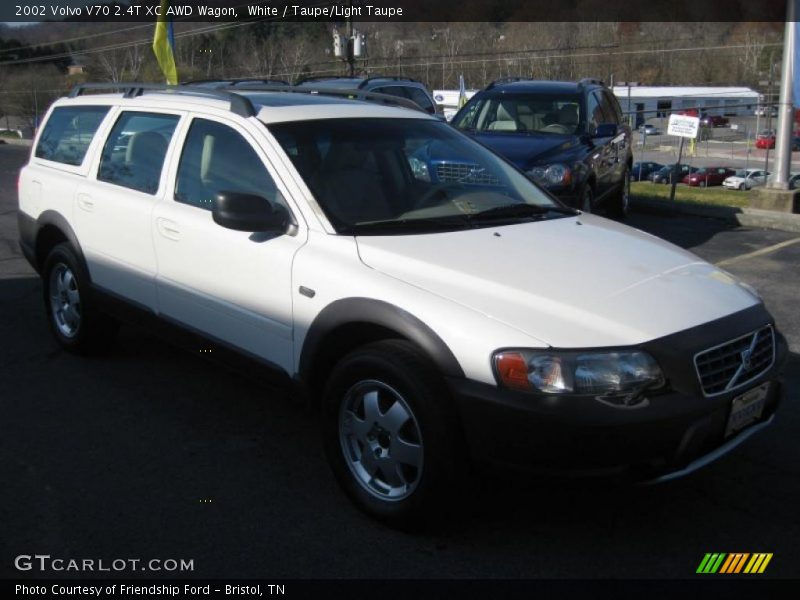 White / Taupe/Light Taupe 2002 Volvo V70 2.4T XC AWD Wagon