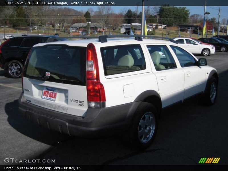 White / Taupe/Light Taupe 2002 Volvo V70 2.4T XC AWD Wagon