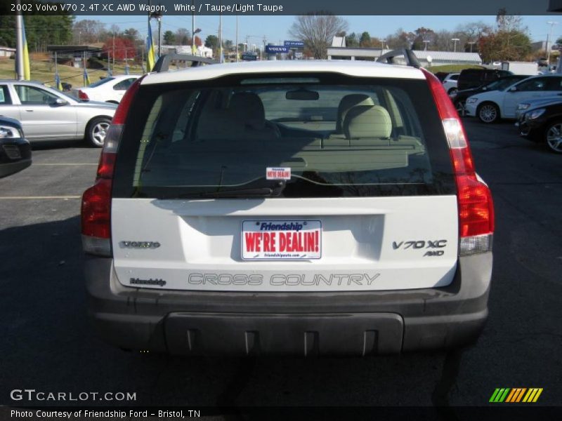White / Taupe/Light Taupe 2002 Volvo V70 2.4T XC AWD Wagon