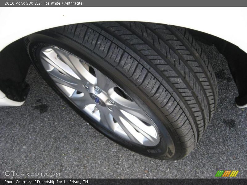 Ice White / Anthracite 2010 Volvo S80 3.2