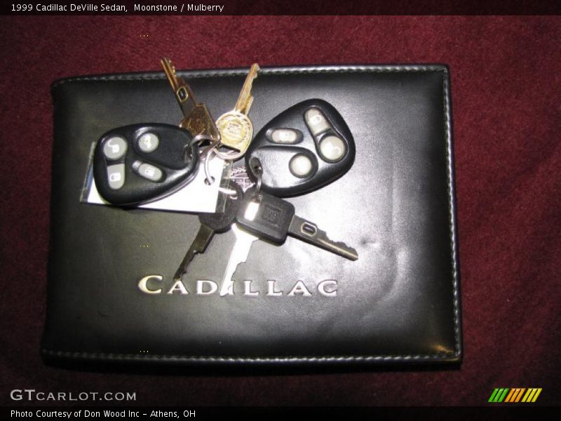 Moonstone / Mulberry 1999 Cadillac DeVille Sedan