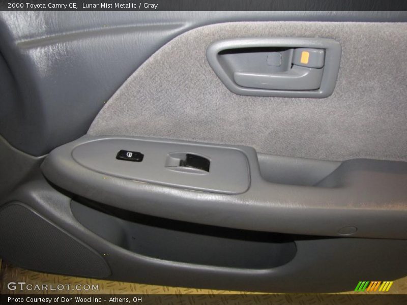 Lunar Mist Metallic / Gray 2000 Toyota Camry CE