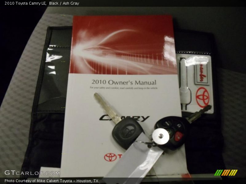Black / Ash Gray 2010 Toyota Camry LE