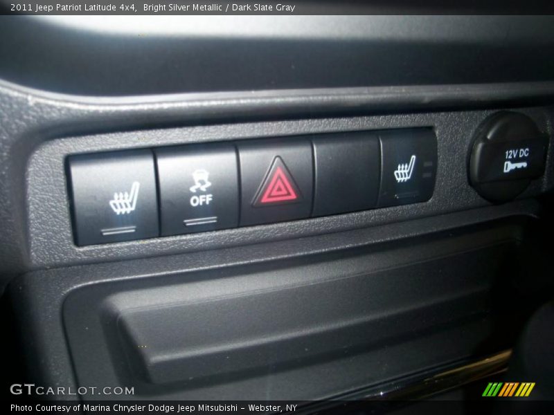 Bright Silver Metallic / Dark Slate Gray 2011 Jeep Patriot Latitude 4x4