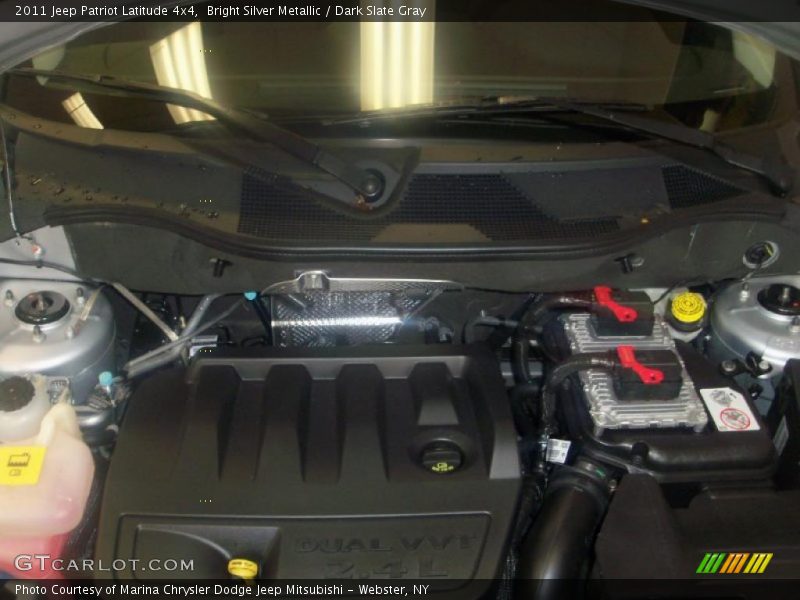 Bright Silver Metallic / Dark Slate Gray 2011 Jeep Patriot Latitude 4x4
