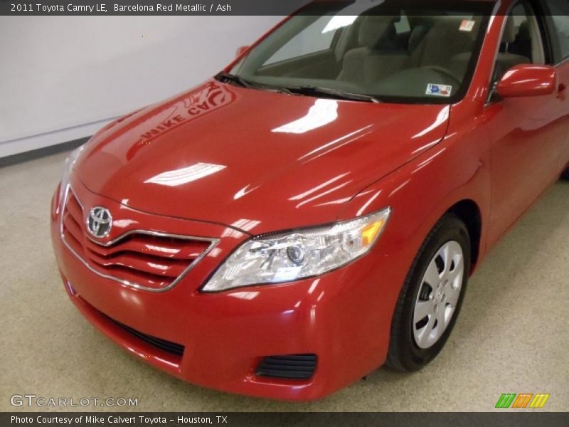 Barcelona Red Metallic / Ash 2011 Toyota Camry LE