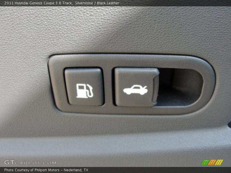 Silverstone / Black Leather 2011 Hyundai Genesis Coupe 3.8 Track