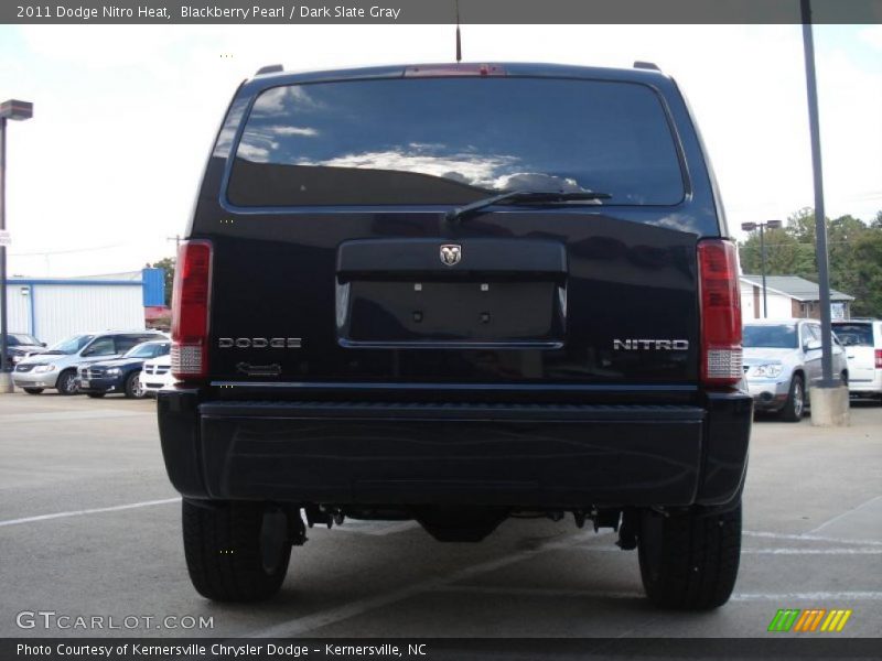Blackberry Pearl / Dark Slate Gray 2011 Dodge Nitro Heat