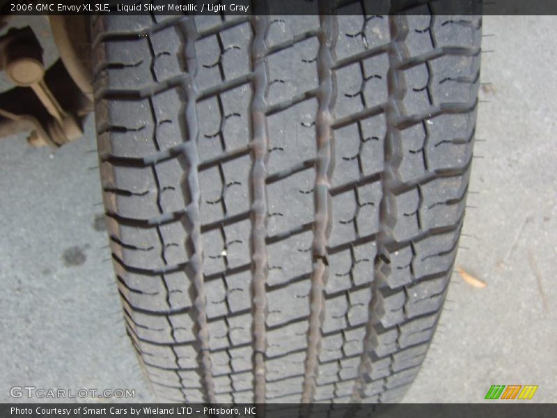 Liquid Silver Metallic / Light Gray 2006 GMC Envoy XL SLE