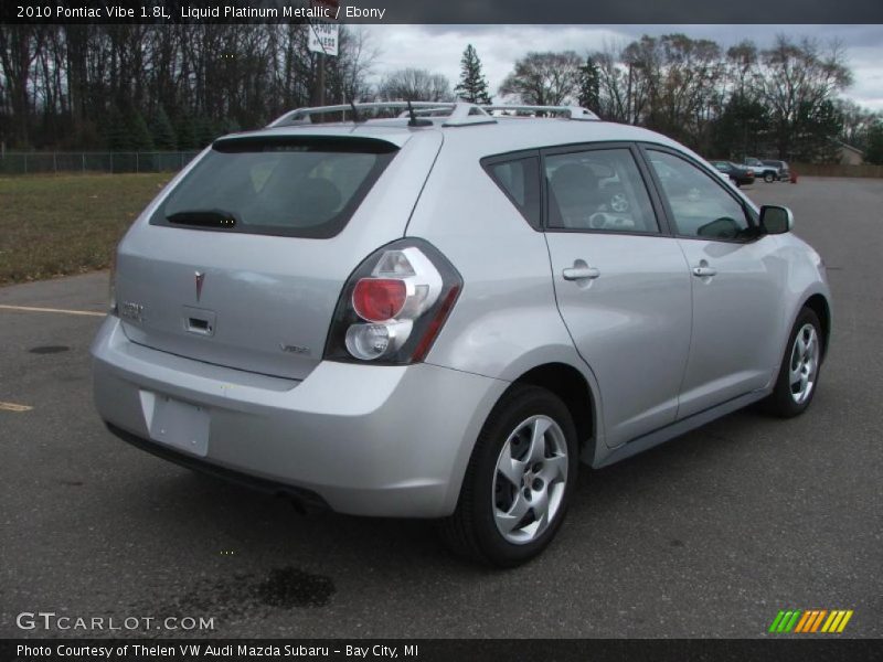 Liquid Platinum Metallic / Ebony 2010 Pontiac Vibe 1.8L